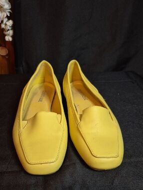 Versatile Yellow Square-Toe Slip-On Loafers By Classique